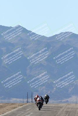 media/Dec-07-2025-CVMA (Sun) [[3e7d2de5dc]]/Race 7-Formula Lightweight Twins Shootout/